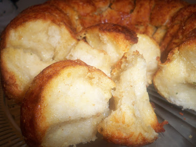 Pull-Apart Garlic Cheesy Bread