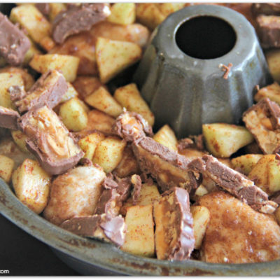 Caramel Apple SNICKERS® Monkey Bread
