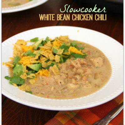 Slowcooker White Bean Chicken Chili {Plus a GIVEAWAY!}