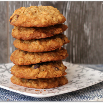 Oatmeal Recipes: SPIKED Holiday Oatmeal Cookies!