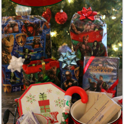 How to Keep Kids Busy on Christmas Eve