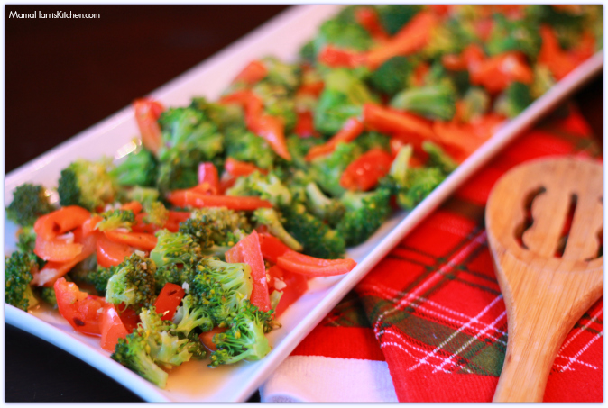 Broccoli and bell pepper saute using pompeian extra virgin olive oil #PantryInsiders - Mama Harris' Kitchen