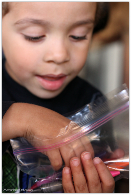 Survival Tips: Dining out with kids #BuffaloWingsAndRings #ad #cbias