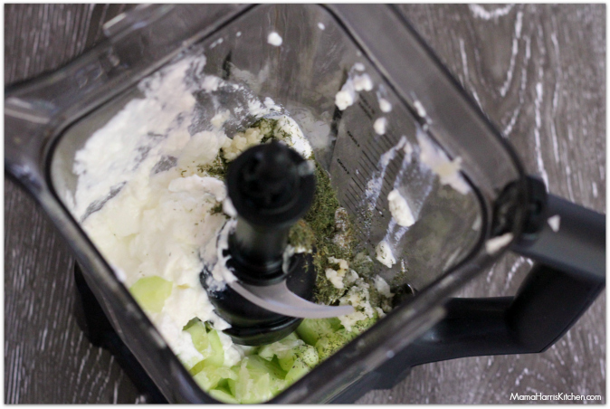 Easy Chicken Gyros with Tzatziki Sauce #FosterFarmsFresh AD | Mama Harris' Kitchen