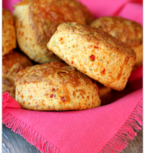 Herb and Cheddar Buttermilk Biscuits #ChooseClo AD | Mama Harris' Kitchen