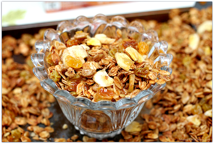 Apple Yogurt Parfaits with Homemade Fall Flavors Granola #StarbucksAtHome #SavorEverySip AD | Mama Harris' Kitchen