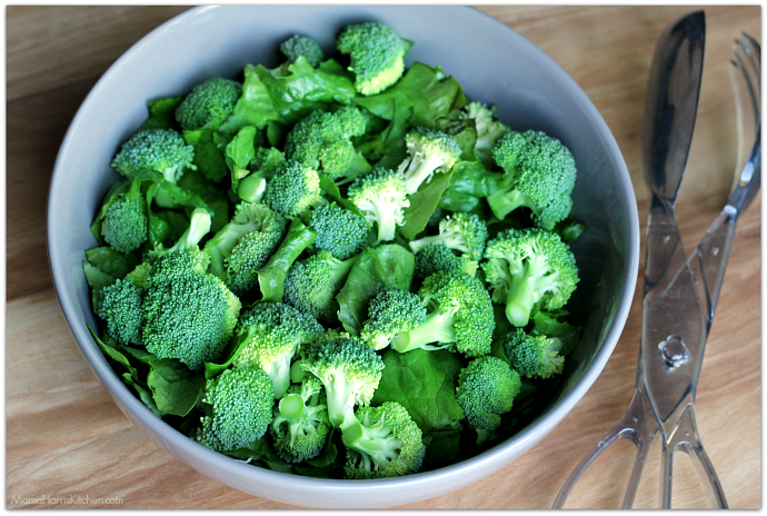 Crunchy Broccoli-Apple Salad with Creamy Raspberry Poppy Seed Dressing #BetterWithCraisins AD | Mama Harris' Kitchen